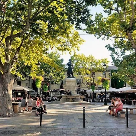 Maison Cosy Intra-muros, Clim, Parking, Extérieur Aigues-Mortes