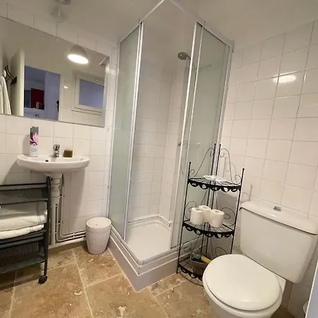 Hébergement de vacances Maison Cosy Intra-muros, Clim, Parking, Extérieur
