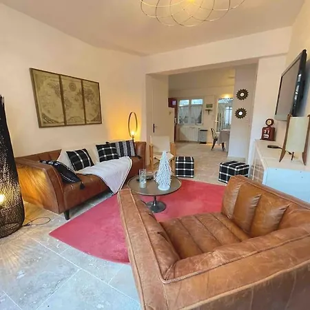 Hébergement de vacances Maison Cosy Intra-muros, Clim, Parking, Extérieur *