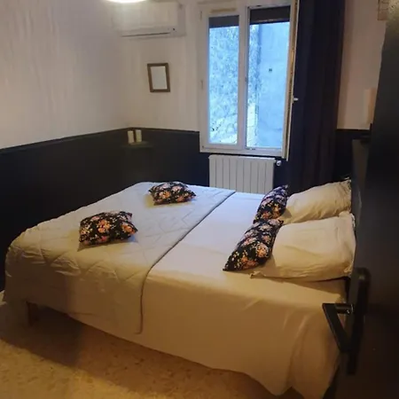 Hébergement de vacances Maison Cosy Intra-muros, Clim, Parking, Extérieur