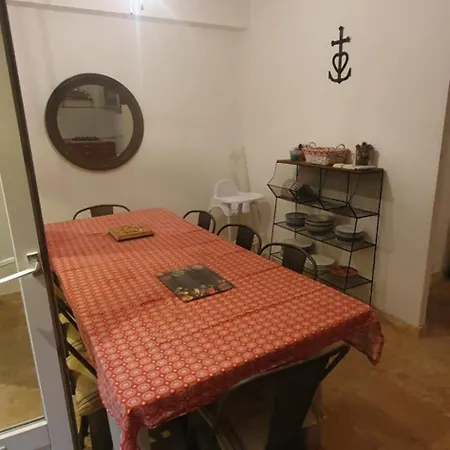 Maison Cosy Intra-muros, Clim, Parking, Extérieur * Aigues-Mortes