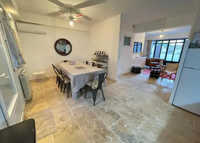 Maison Cosy Intra-muros, Clim, Parking, Exterieur Σπίτι διακοπών Aigues-Mortes
