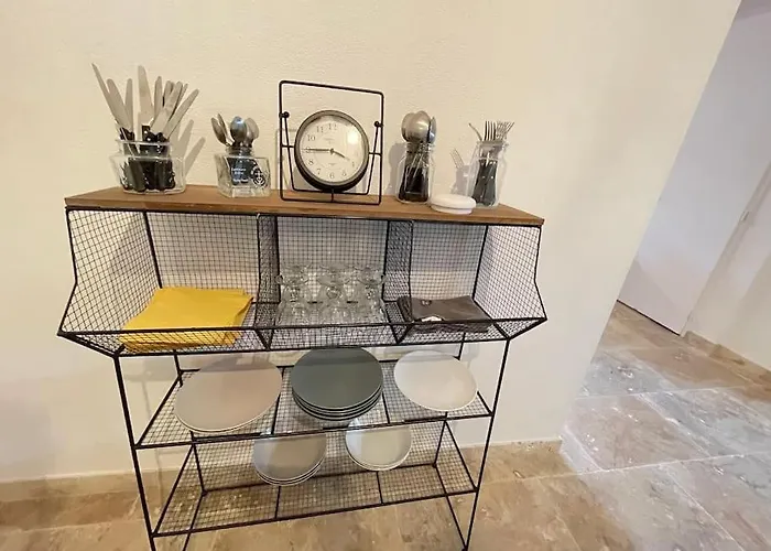 Maison Cosy Intra-muros, Clim, Parking, Exterieur * Aigues-Mortes